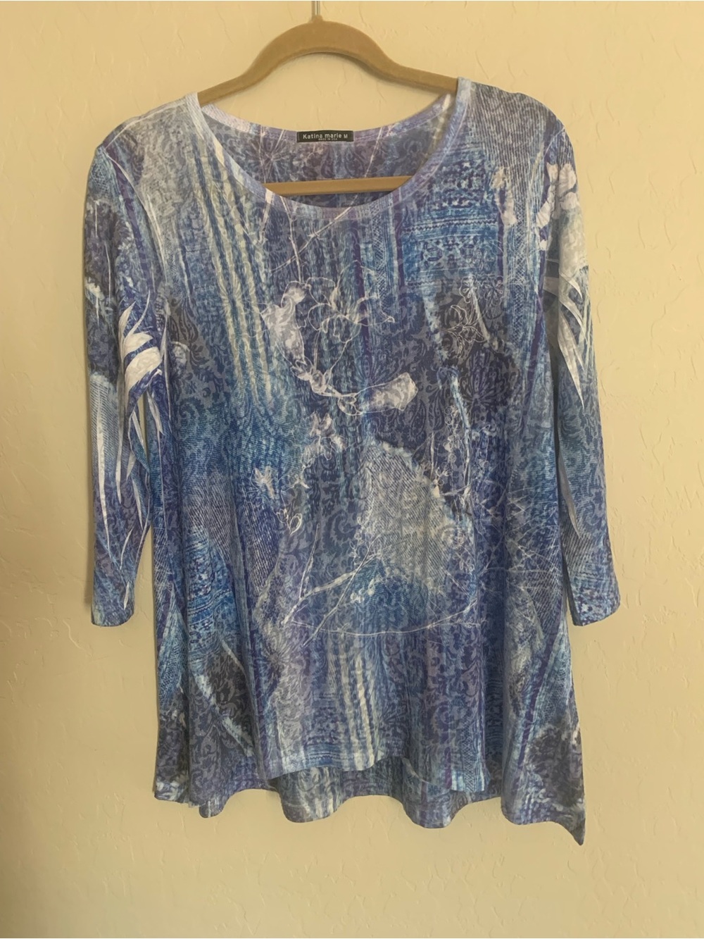 Flowing Blue Printed Lightweight 3/4 Sleeve Tunic or Blouse Size M Katrina Marie